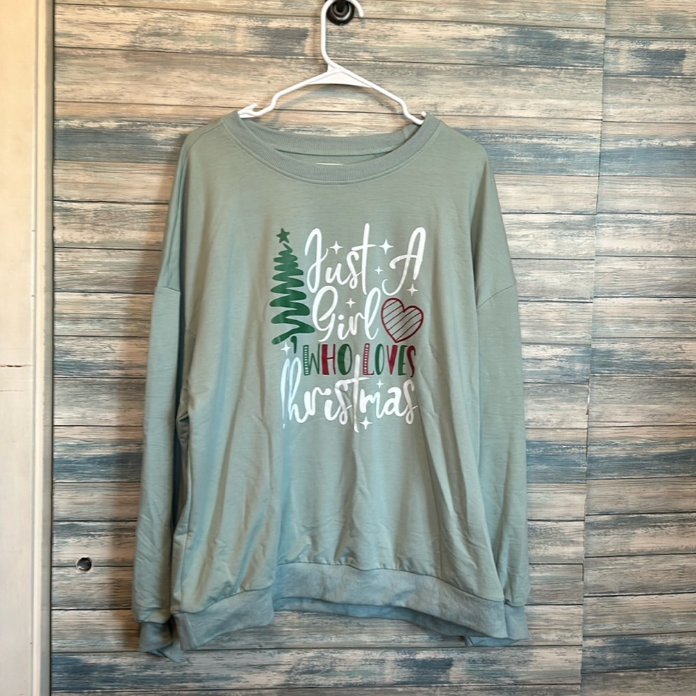 Christmas sweatshirt women’s